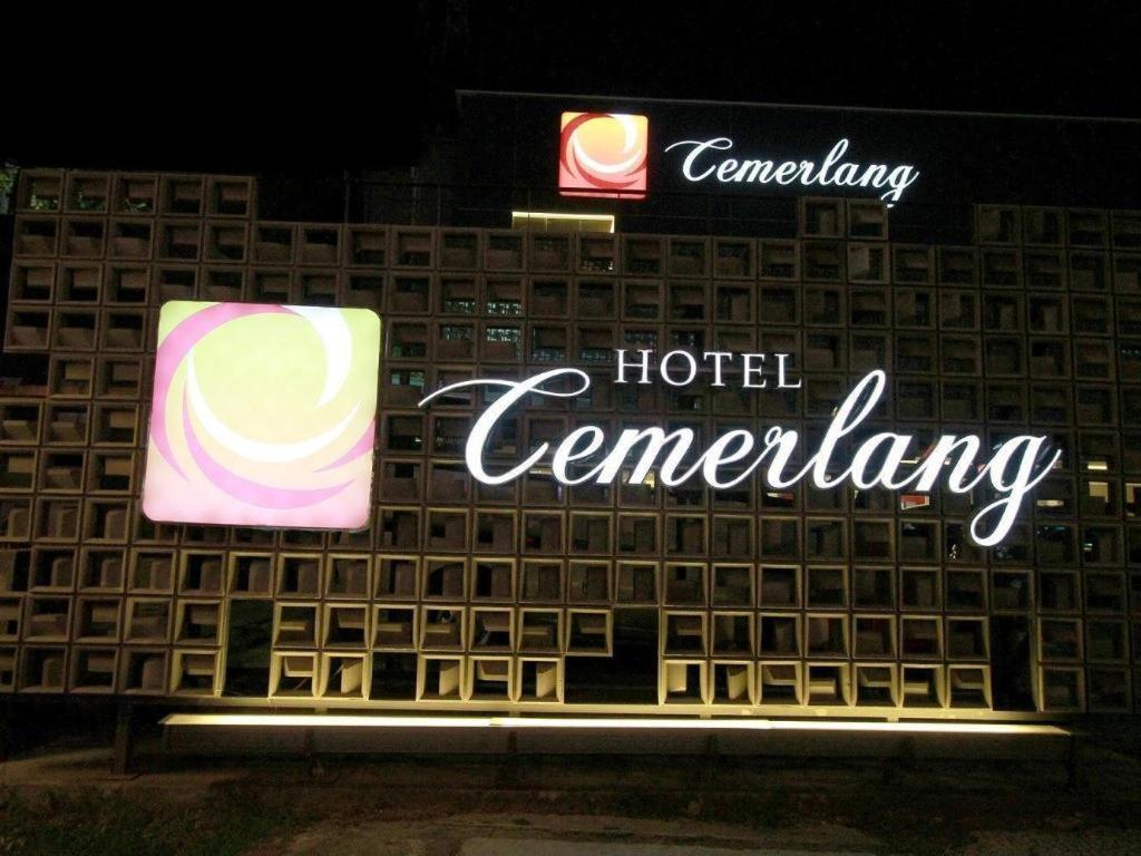 Hotel Cemerlang 3*